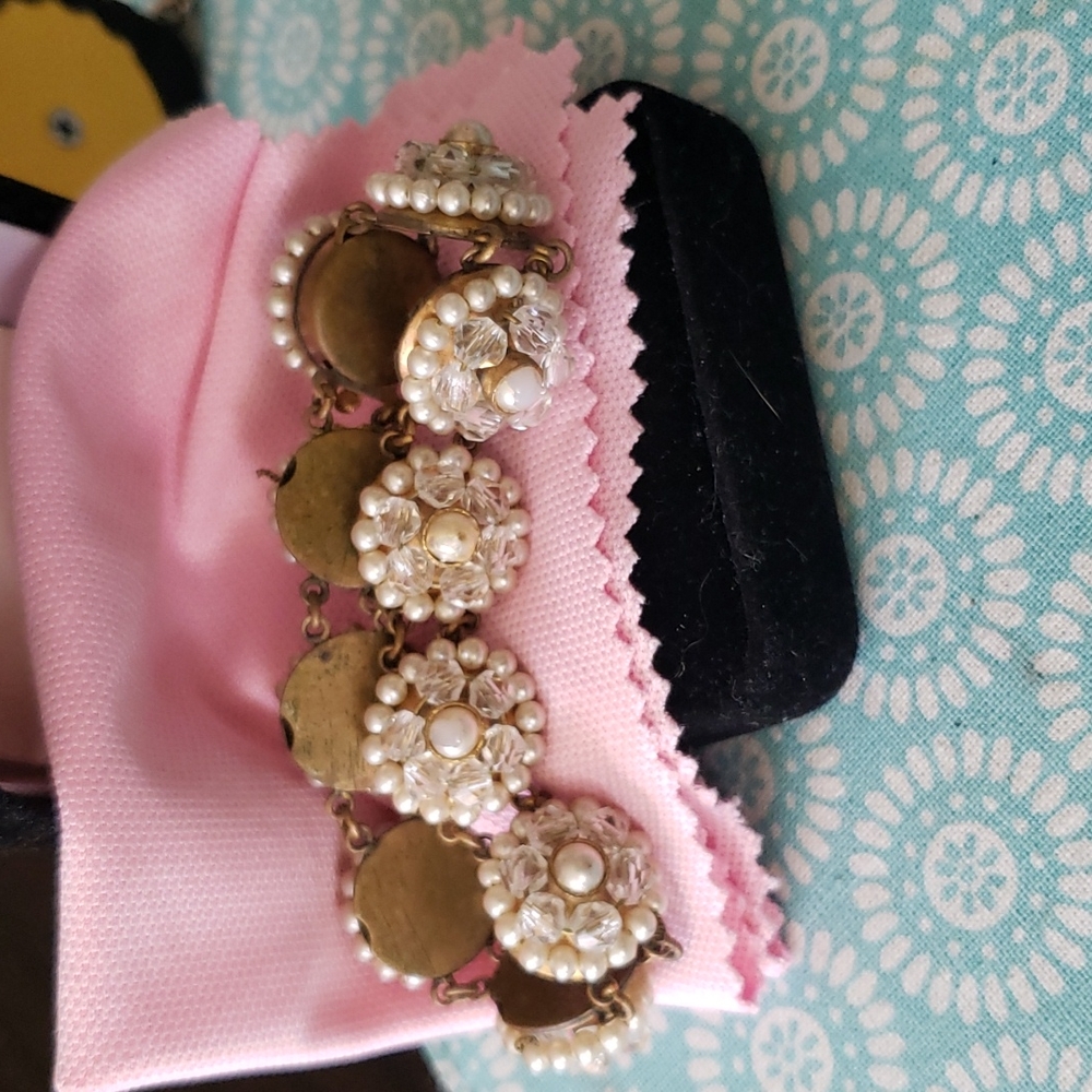 Vintage peral w/crystal bracelet - Picture 6 of 7